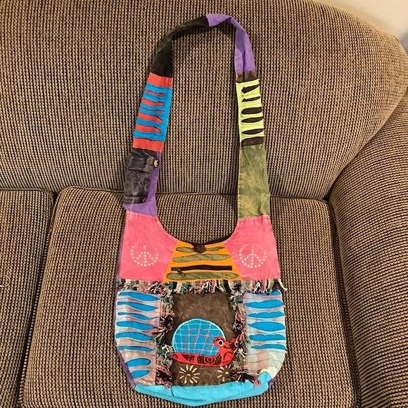 Crossbody Hobo Bag, comfort with lots of room! Free keychain - Picture 1 of 4